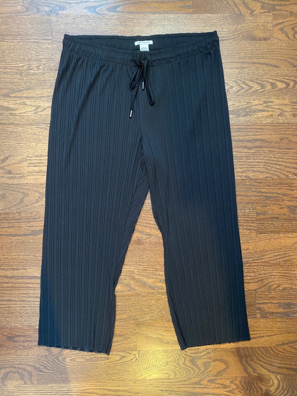 Sabrina Lauren Women’s XL Black Pleated Pull On Pants Stretch Cropped Wide Leg